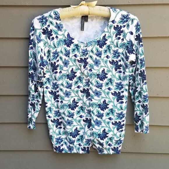 Allie & Rob Blue White Floral Cardigan size Small - Picture 1 of 13